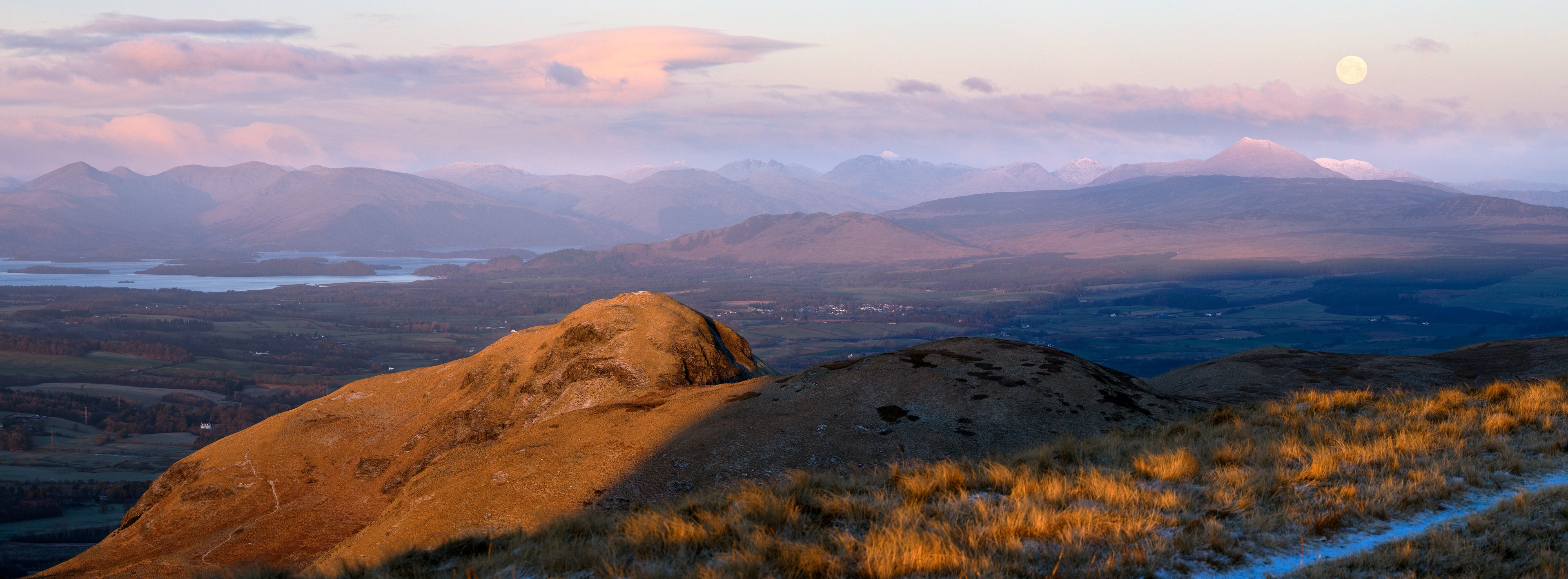 Moonset over Ben Lomond
